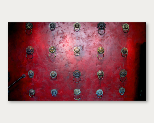 Knock on Red