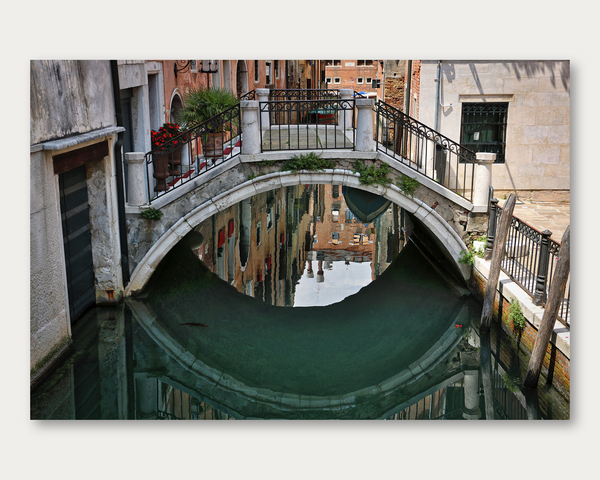 Venetian Arch