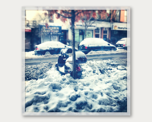 Vespa Chilling in Chelsea